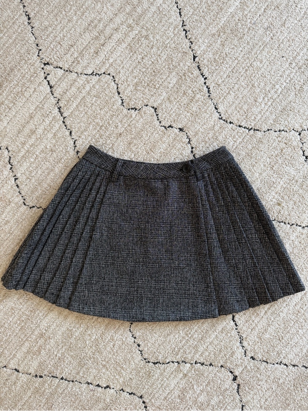 NWOT Chinese Local Brand Dark Grey Plaid Pleated Mini Skirt M